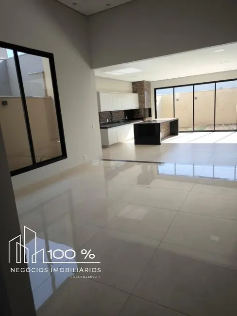 Casa de Condomínio com 3 quartos à venda, 210m2 em Quinta do Lago Residence, Sao Jose Do Rio Preto - SP - imagem 3 Foto 3 de Casa de Condomínio com 3 quartos à venda, 210m2 em Quinta do Lago Residence, Sao Jose Do Rio Preto - SP