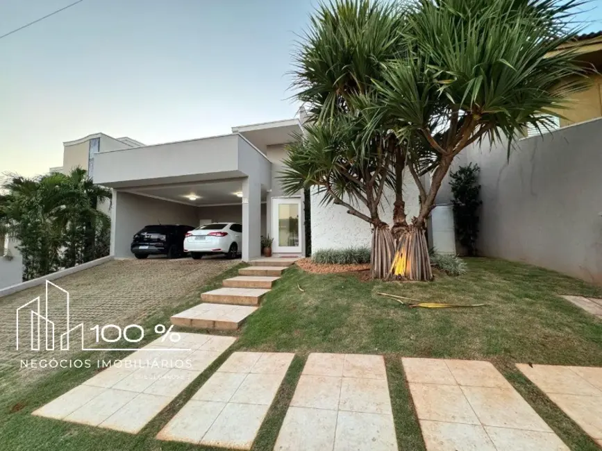 Casa de Condomínio com 3 quartos à venda, 298m2 em Parque Residencial Damha IV, Sao Jose Do Rio Preto - SP - imagem 1 Foto 1 de Casa de Condomínio com 3 quartos à venda, 298m2 em Parque Residencial Damha IV, Sao Jose Do Rio Preto - SP