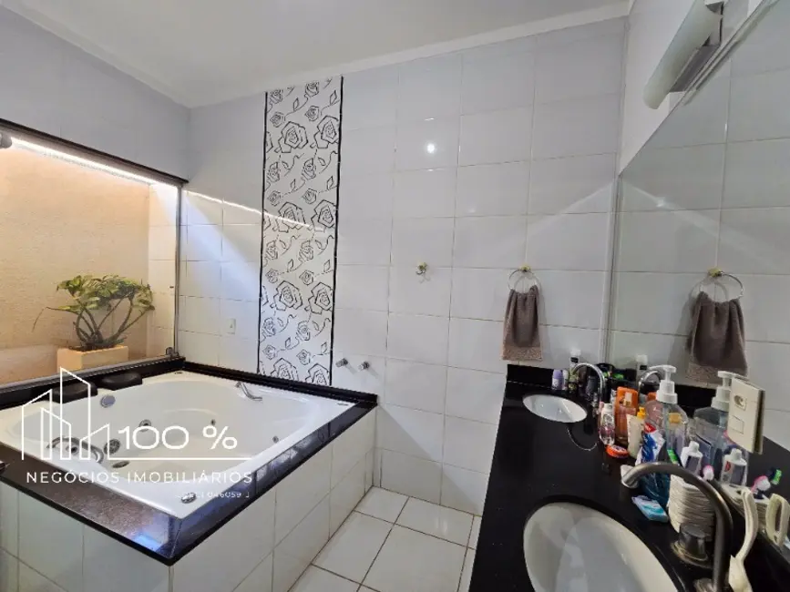 Foto 2 de Casa de Condomínio com 3 quartos à venda, 230m2 em Parque Residencial Damha IV, Sao Jose Do Rio Preto - SP