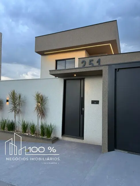 Foto 1 de Casa com 3 quartos à venda, 137m2 em Bady Bassitt - SP