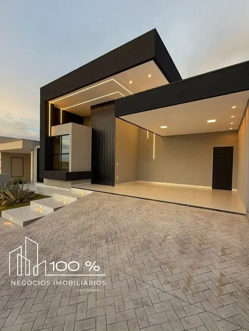 Foto 2 de Casa com 3 quartos à venda, 145m2 em Bady Bassitt - SP