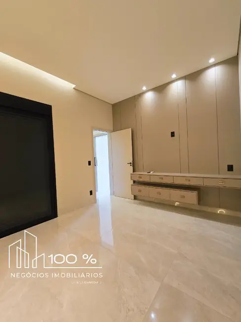 Foto 2 de Casa de Condomínio com 3 quartos à venda, 200m2 em Sao Jose Do Rio Preto - SP