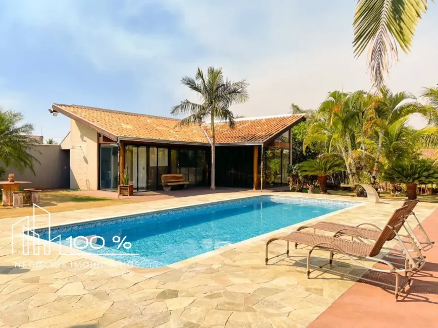 Foto 1 de Chácara com 4 quartos à venda, 250m2 em Ipigua - SP