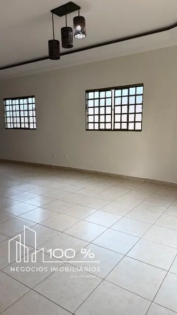 Casa com 3 quartos à venda, 150m2 em Conjunto Habitacional Cristo Rei, Sao Jose Do Rio Preto - SP - imagem 3 Foto 3 de Casa com 3 quartos à venda, 150m2 em Conjunto Habitacional Cristo Rei, Sao Jose Do Rio Preto - SP