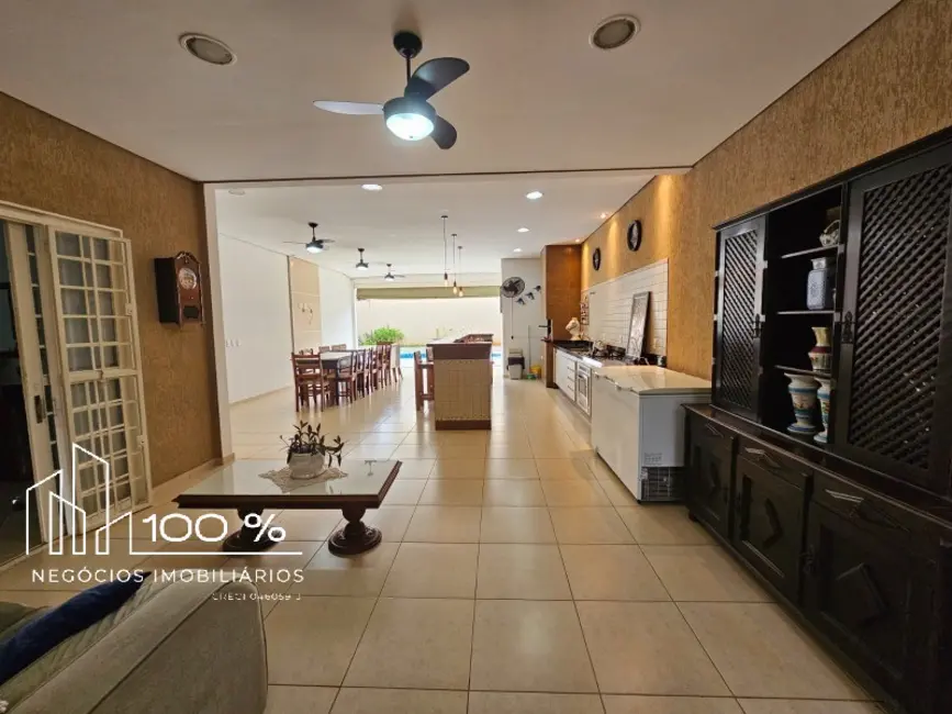 Casa com 3 quartos à venda, 300m2 em Jardim Tarraf, Sao Jose Do Rio Preto - SP - imagem 9 Foto 9 de Casa com 3 quartos à venda, 300m2 em Jardim Tarraf, Sao Jose Do Rio Preto - SP