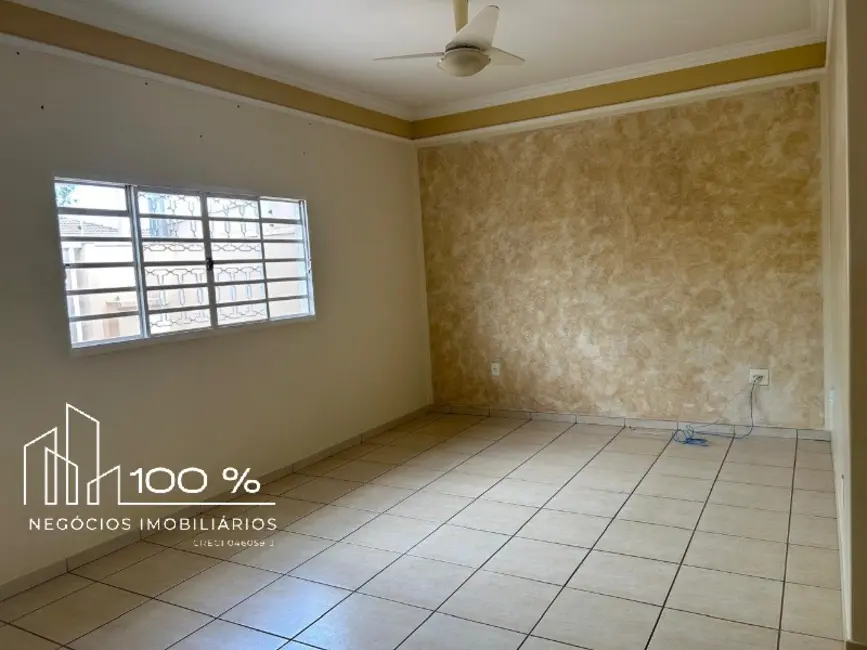 Casa com 3 quartos à venda, 200m2 em Jardim Bordon, Sao Jose Do Rio Preto - SP - imagem 3 Foto 3 de Casa com 3 quartos à venda, 200m2 em Jardim Bordon, Sao Jose Do Rio Preto - SP