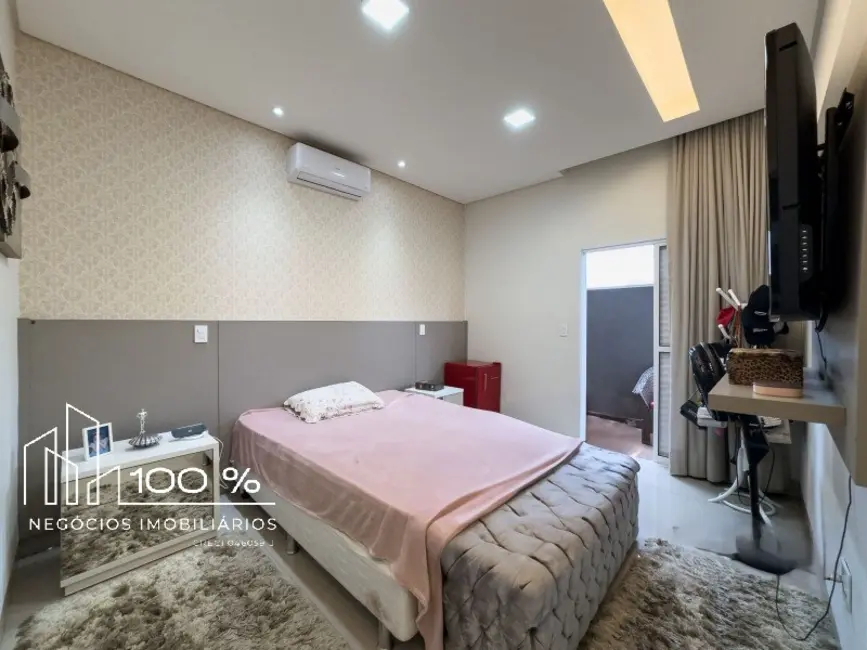 Casa de Condomínio com 2 quartos à venda, 207m2 em Parque Residencial Damha IV, Sao Jose Do Rio Preto - SP - imagem 2 Foto 2 de Casa de Condomínio com 2 quartos à venda, 207m2 em Parque Residencial Damha IV, Sao Jose Do Rio Preto - SP