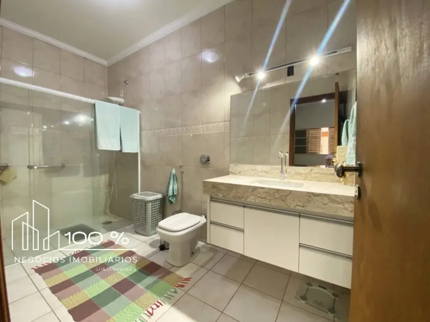 Casa com 4 quartos à venda, 263m2 em Jardim Bosque das Vivendas, Sao Jose Do Rio Preto - SP - imagem 3 Foto 3 de Casa com 4 quartos à venda, 263m2 em Jardim Bosque das Vivendas, Sao Jose Do Rio Preto - SP