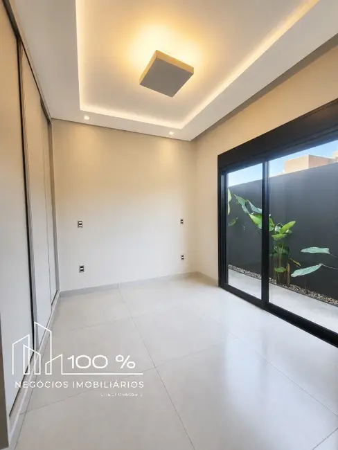 Casa de Condomínio com 3 quartos à venda, 255m2 em Residencial Gaivota II, Sao Jose Do Rio Preto - SP - imagem 2 Foto 2 de Casa de Condomínio com 3 quartos à venda, 255m2 em Residencial Gaivota II, Sao Jose Do Rio Preto - SP