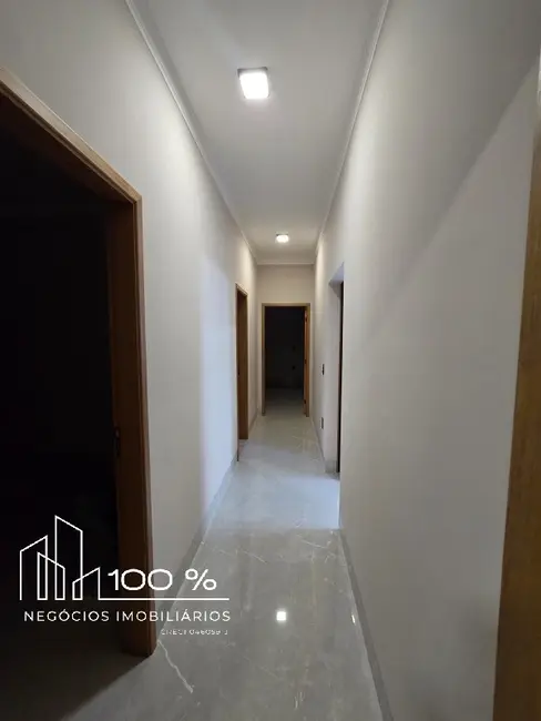 Casa com 3 quartos à venda, 117m2 em Sao Jose Do Rio Preto - SP - imagem 3 Foto 3 de Casa com 3 quartos à venda, 117m2 em Sao Jose Do Rio Preto - SP