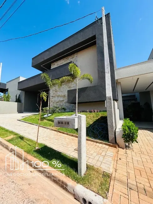 Casa de Condomínio com 3 quartos à venda, 159m2 em Sao Jose Do Rio Preto - SP - imagem 1 Foto 1 de Casa de Condomínio com 3 quartos à venda, 159m2 em Sao Jose Do Rio Preto - SP