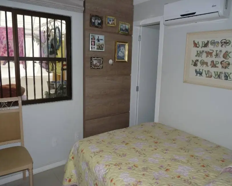 Foto 1 de Apartamento com 3 quartos à venda, 74m2 em Centro, Balneario Camboriu - SC