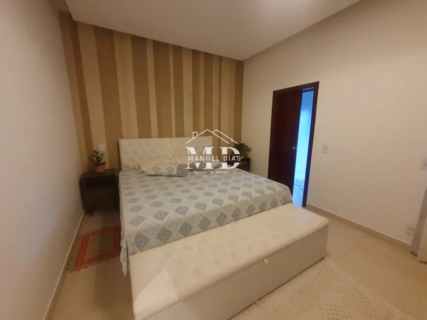 Foto 2 de Chácara com 3 quartos à venda, 350m2 em Artur Nogueira - SP