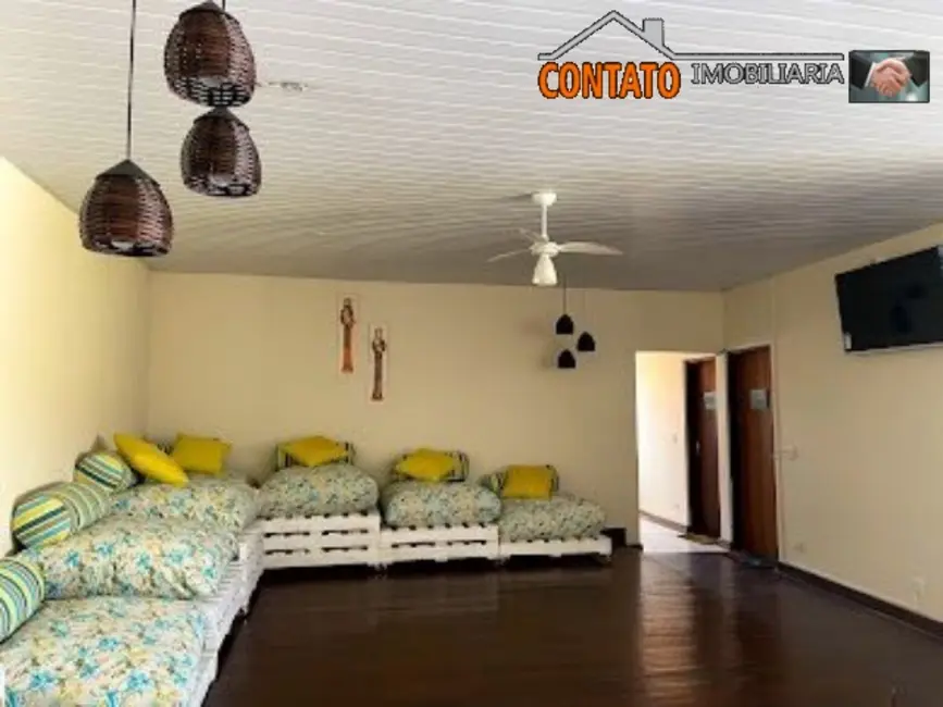 Loja com 9 quartos à venda, 800m2 em Itanhaem - SP - imagem 4 Foto 4 de Loja com 9 quartos à venda, 800m2 em Itanhaem - SP