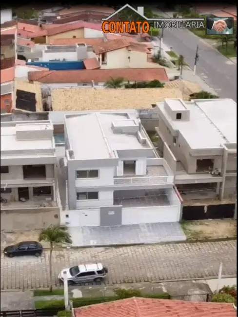 Foto 1 de Casa com 4 quartos à venda, 310m2 em Itanhaem - SP
