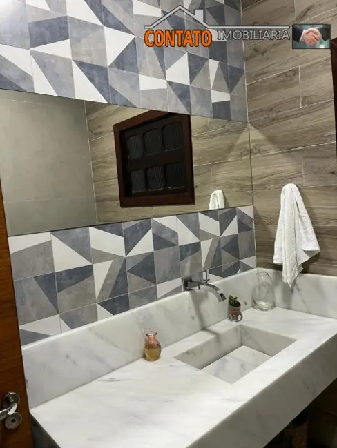 Foto 8 de Casa com 3 quartos à venda, 250m2 em Itanhaem - SP