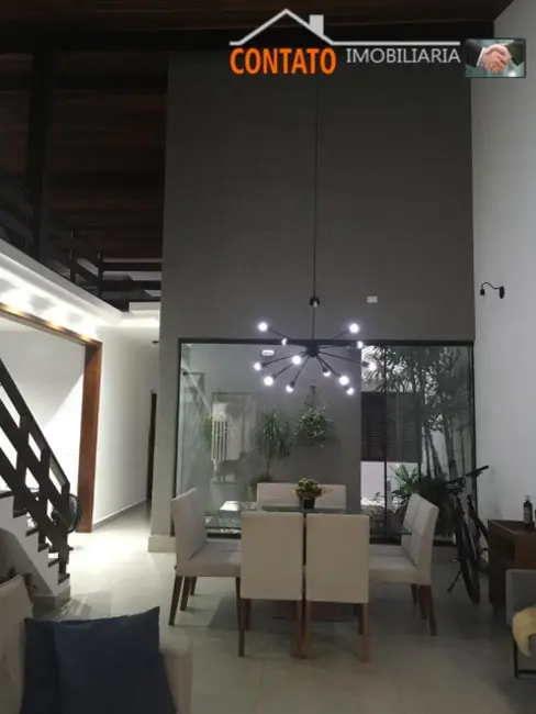 Foto 2 de Casa com 3 quartos à venda, 250m2 em Itanhaem - SP