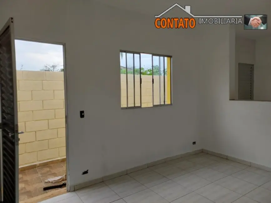 Foto 8 de Casa com 2 quartos à venda, 55m2 em Itanhaem - SP