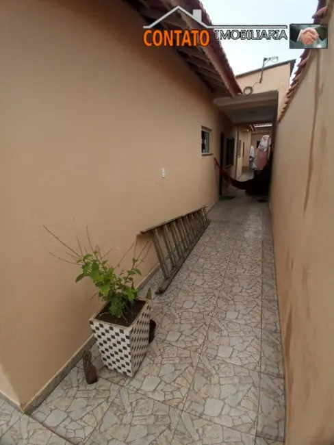 Foto 5 de Casa com 2 quartos à venda, 60m2 em Itanhaem - SP