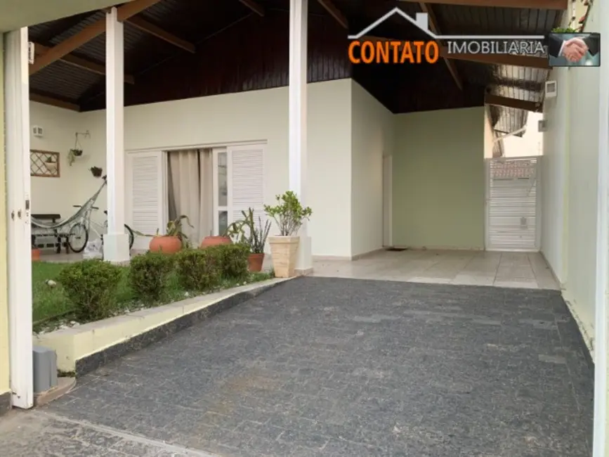 Foto 4 de Casa com 3 quartos à venda, 178m2 em Itanhaem - SP