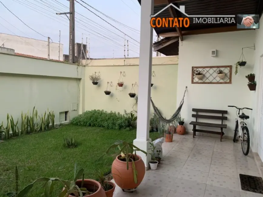 Foto 5 de Casa com 3 quartos à venda, 178m2 em Itanhaem - SP