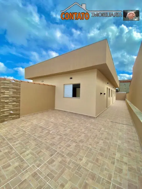 Foto 1 de Casa com 2 quartos à venda, 50m2 em Itanhaem - SP