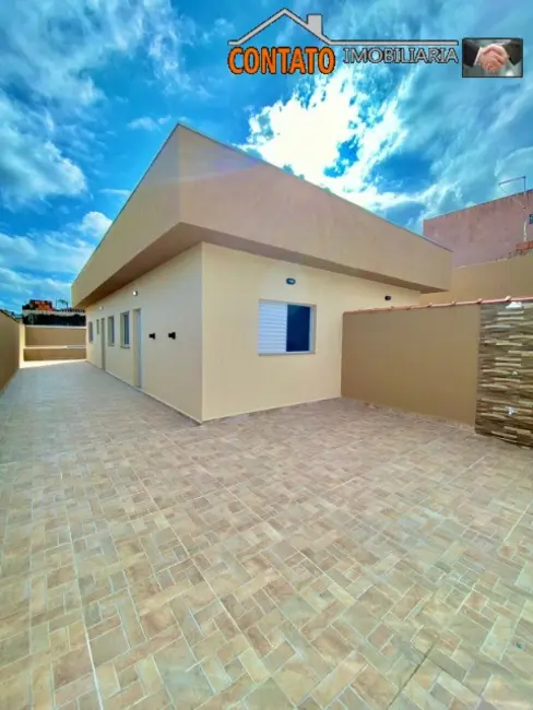 Casa com 2 quartos à venda, 52m2 em Itanhaem - SP - imagem 2 Foto 2 de Casa com 2 quartos à venda, 52m2 em Itanhaem - SP