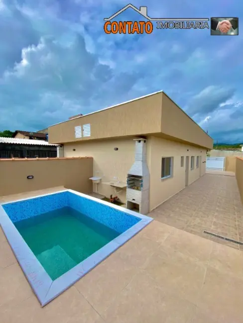 Casa com 2 quartos à venda, 52m2 em Itanhaem - SP - imagem 1 Foto 1 de Casa com 2 quartos à venda, 52m2 em Itanhaem - SP