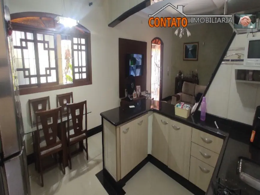 Foto 9 de Casa com 2 quartos à venda, 180m2 em Itanhaem - SP