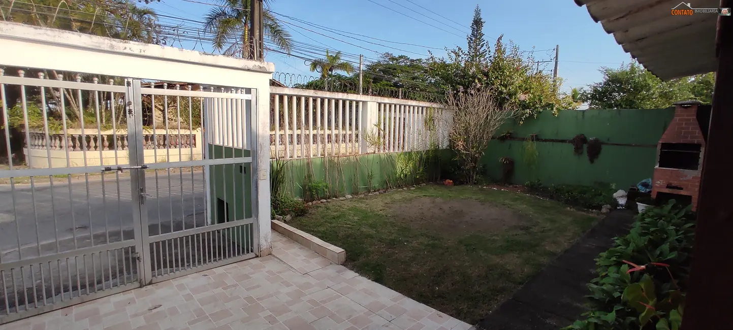 Foto 2 de Casa com 3 quartos à venda, 128m2 em Itanhaem - SP