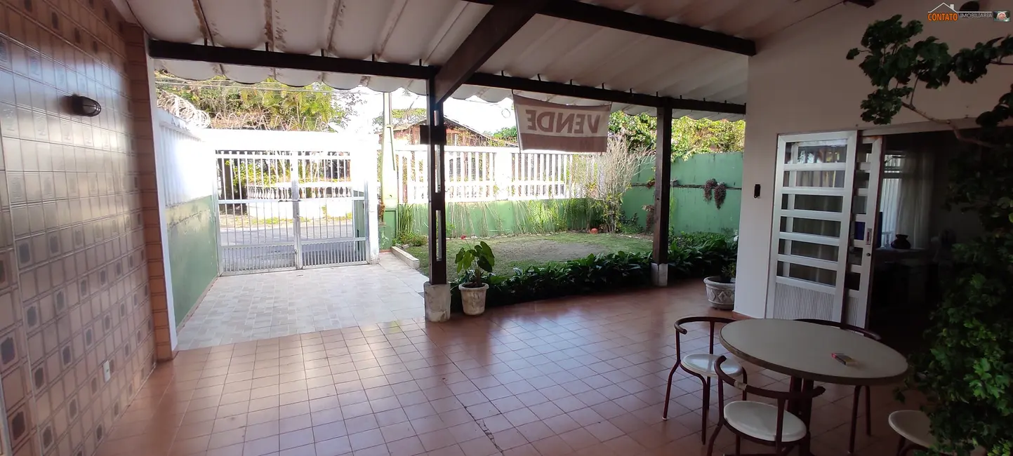 Foto 4 de Casa com 3 quartos à venda, 128m2 em Itanhaem - SP