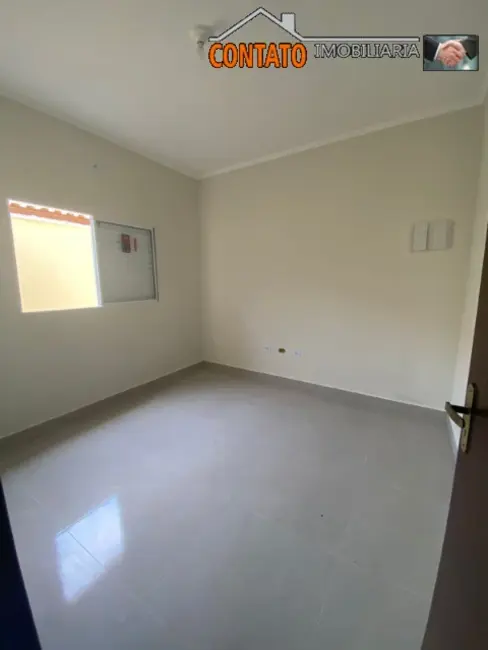 Foto 8 de Casa com 3 quartos à venda, 70m2 em Itanhaem - SP
