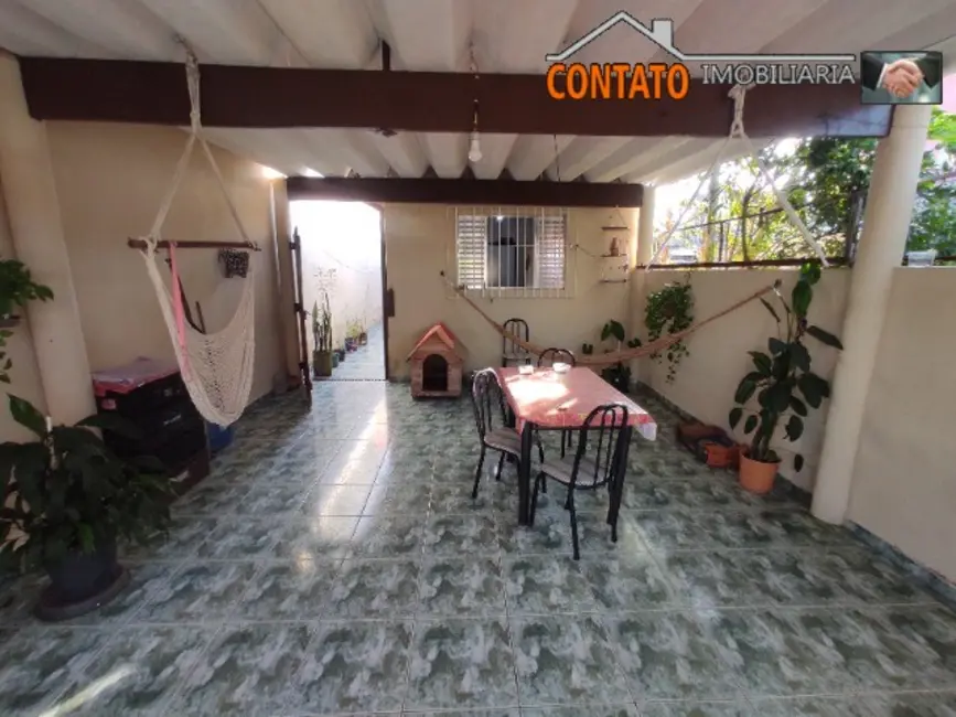 Foto 2 de Casa com 2 quartos à venda, 57m2 em Itanhaem - SP
