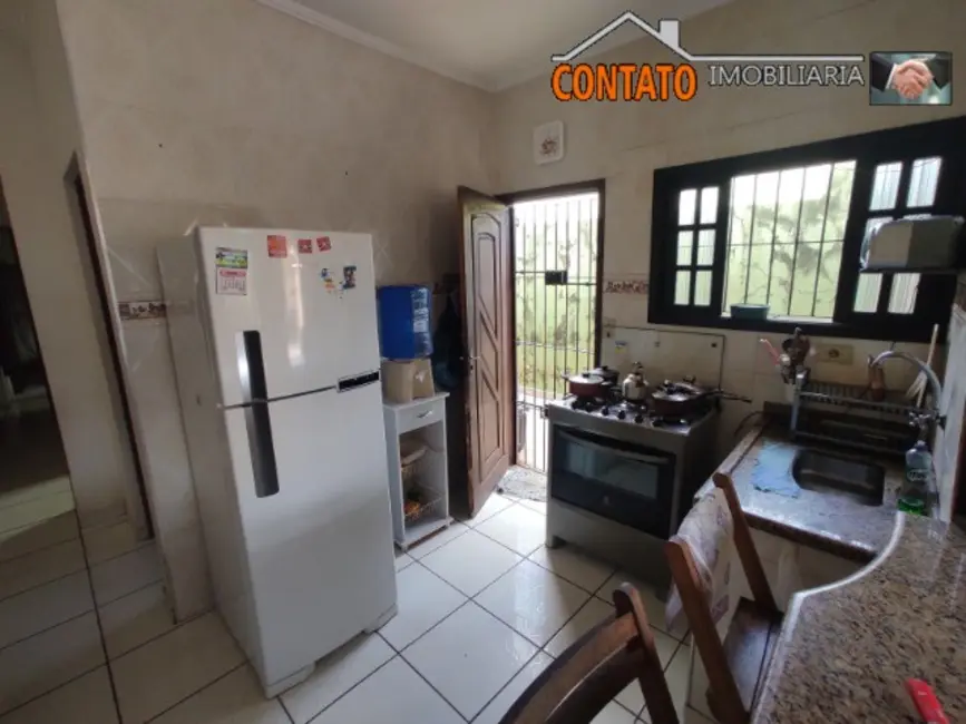 Foto 8 de Casa com 2 quartos à venda, 64m2 em Itanhaem - SP