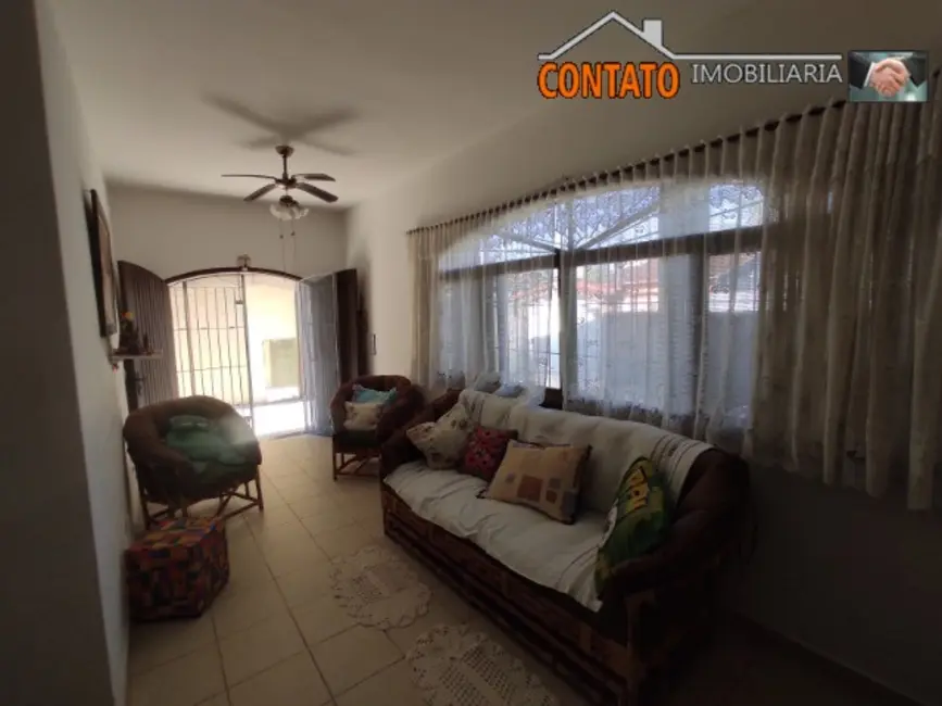 Casa com 4 quartos à venda, 141m2 em Itanhaem - SP - imagem 9 Foto 9 de Casa com 4 quartos à venda, 141m2 em Itanhaem - SP