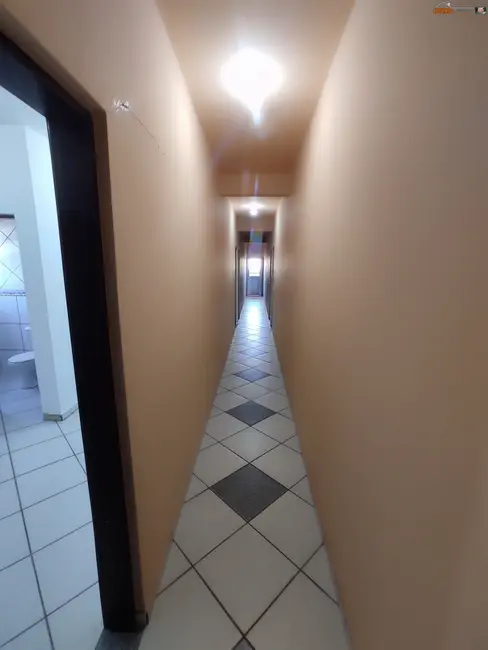 Sala Comercial para alugar, 270m2 em Itanhaem - SP - imagem 5 Foto 5 de Sala Comercial para alugar, 270m2 em Itanhaem - SP