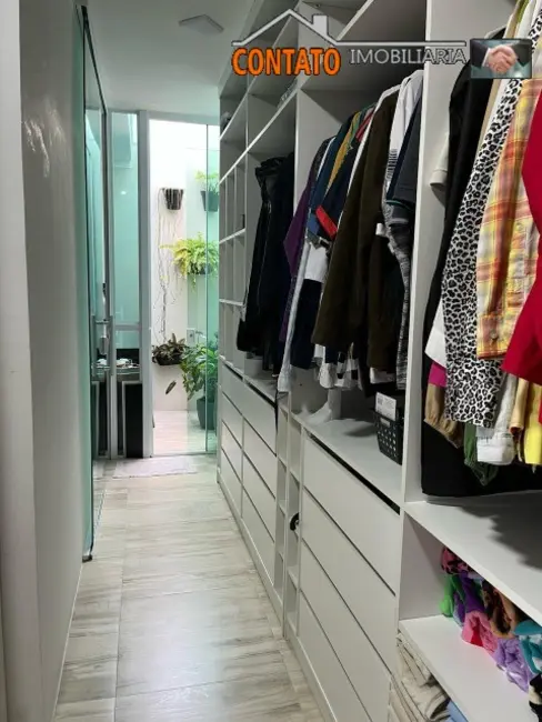 Foto 7 de Casa com 4 quartos à venda, 332m2 em Itanhaem - SP