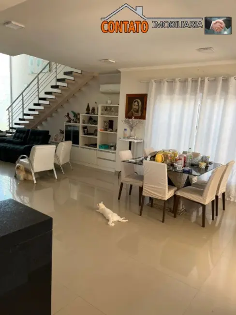 Casa de Condomínio com 4 quartos à venda, 253m2 em Peruibe - SP - imagem 7 Foto 7 de Casa de Condomínio com 4 quartos à venda, 253m2 em Peruibe - SP