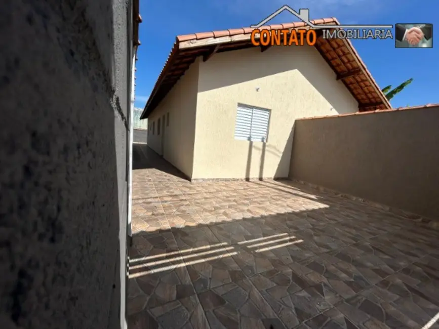 Foto 1 de Casa com 2 quartos à venda, 53m2 em Itanhaem - SP