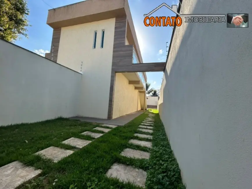 Foto 2 de Casa com 2 quartos à venda, 78m2 em Itanhaem - SP