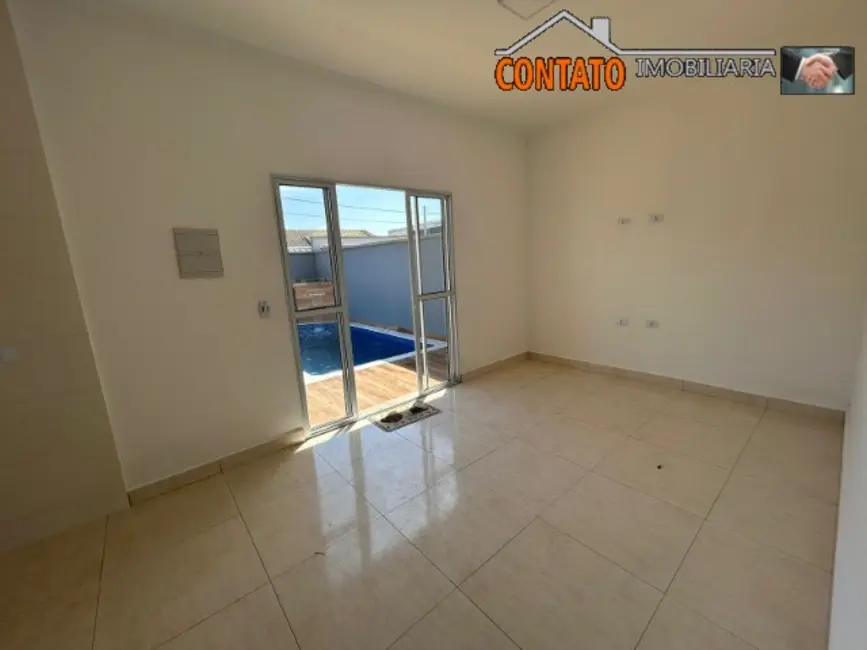 Foto 8 de Casa com 2 quartos à venda, 64m2 em Itanhaem - SP