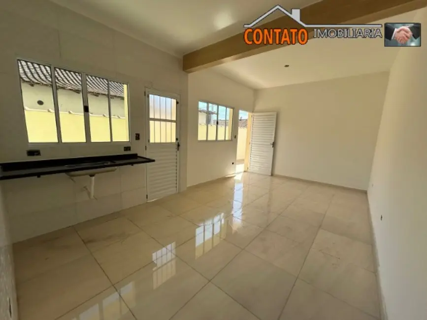 Foto 1 de Casa com 2 quartos à venda, 59m2 em Itanhaem - SP