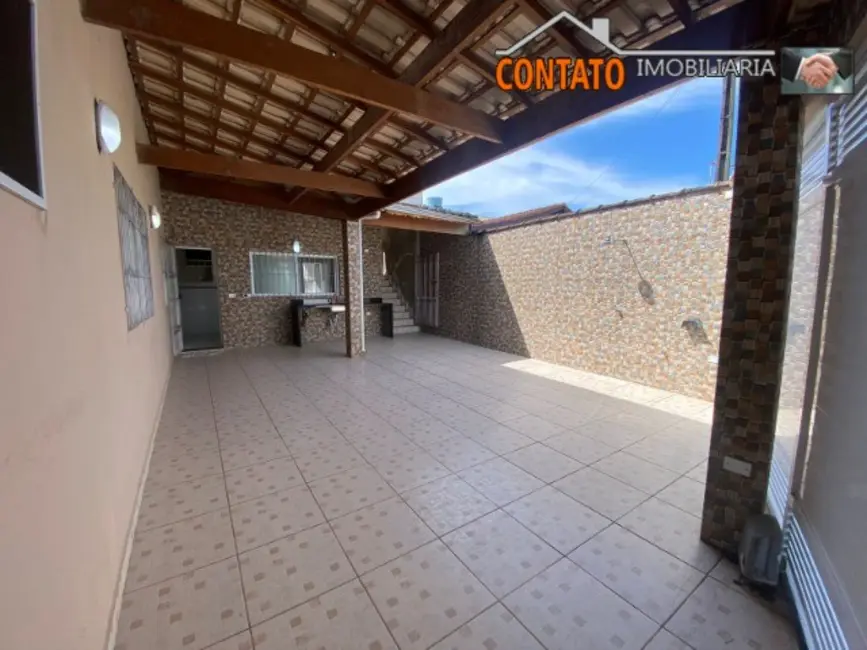 Foto 1 de Casa com 3 quartos à venda, 198m2 em Itanhaem - SP