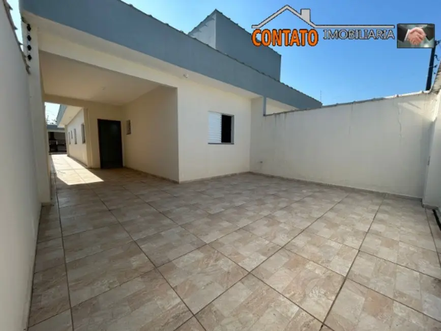 Foto 2 de Casa com 3 quartos à venda, 210m2 em Itanhaem - SP