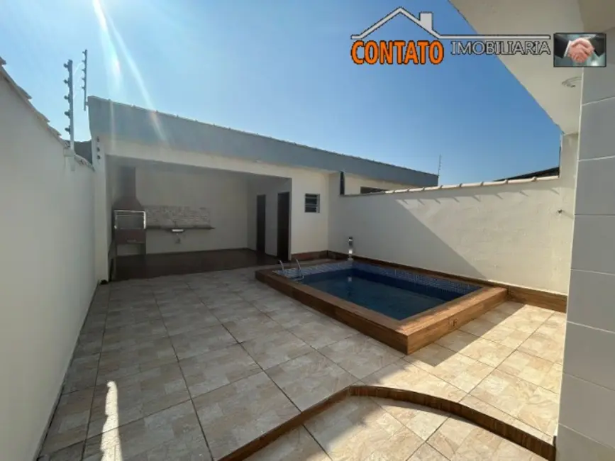 Foto 1 de Casa com 3 quartos à venda, 210m2 em Itanhaem - SP
