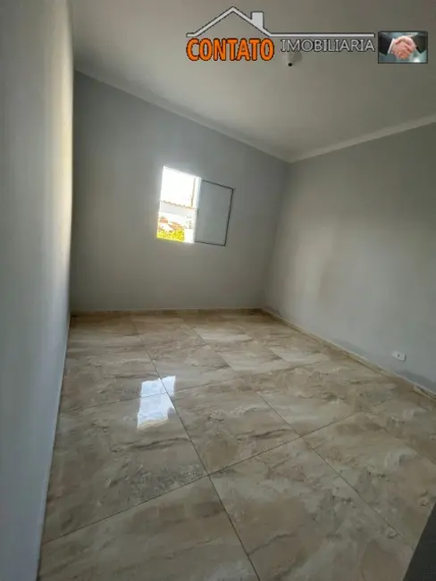 Foto 8 de Casa com 2 quartos à venda, 150m2 em Itanhaem - SP