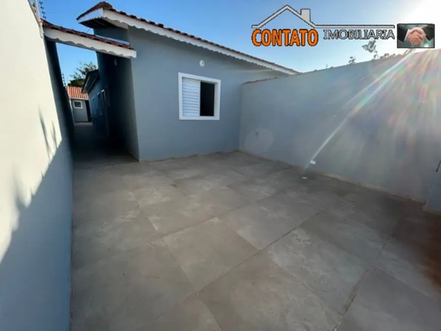 Foto 2 de Casa com 2 quartos à venda, 150m2 em Itanhaem - SP