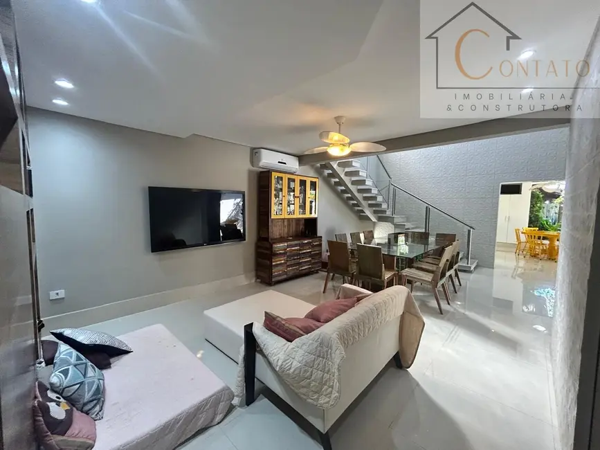 Casa de Condomínio com 5 quartos à venda, 640m2 em Peruibe - SP - imagem 3 Foto 3 de Casa de Condomínio com 5 quartos à venda, 640m2 em Peruibe - SP