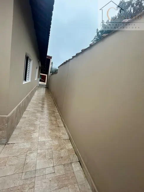 Foto 6 de Casa com 2 quartos à venda, 84m2 em Itanhaem - SP
