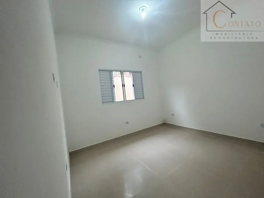 Foto 5 de Casa com 2 quartos à venda, 84m2 em Itanhaem - SP